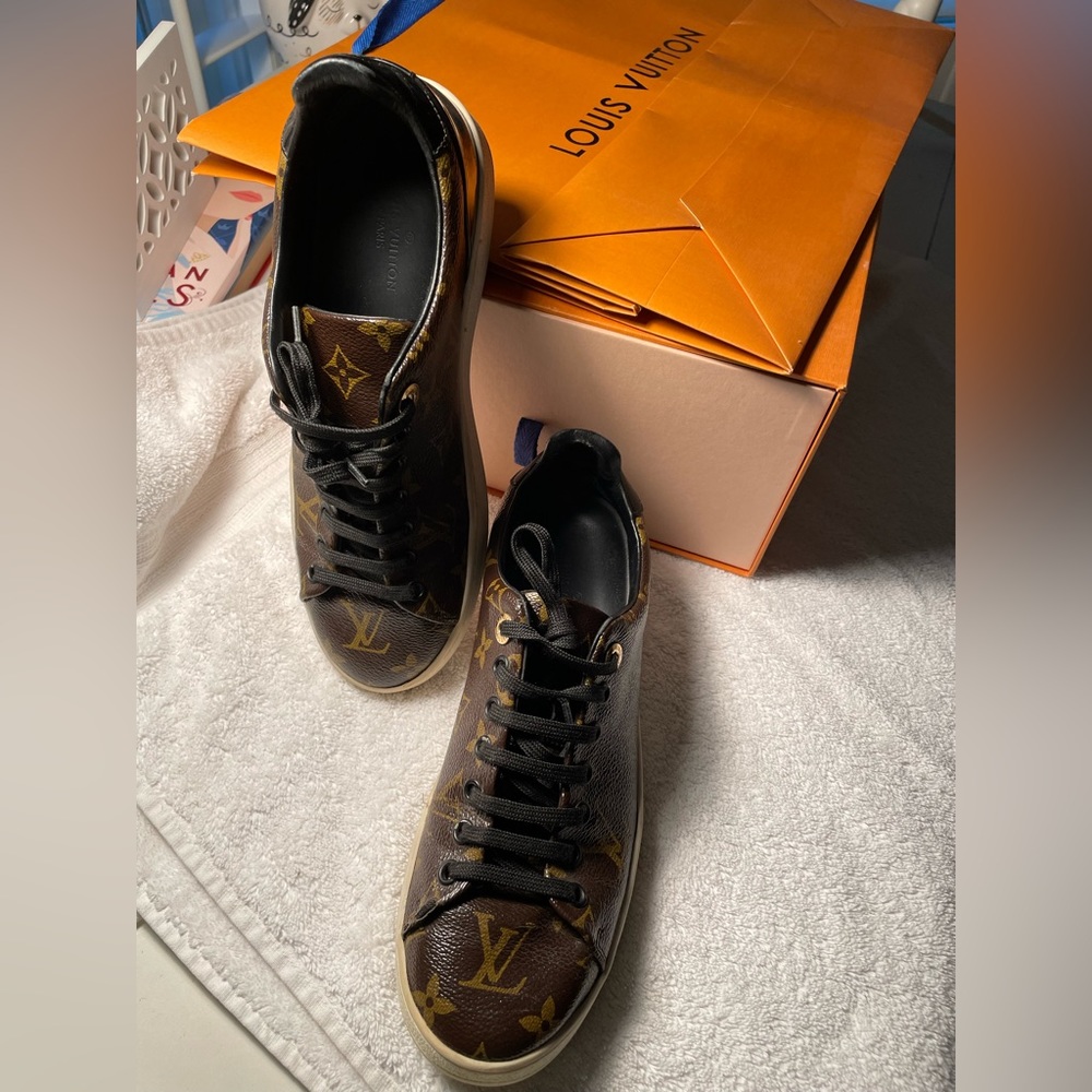 Authentic Louis Vuitton Patent Monogram Sneakers